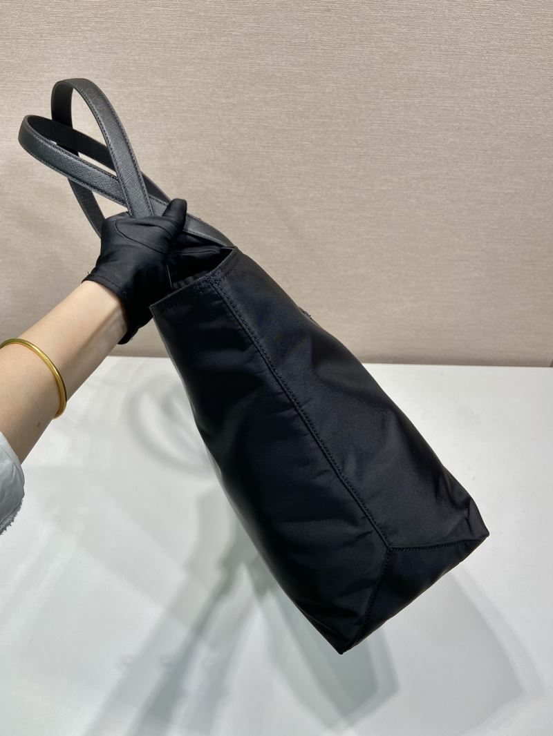 Pra*a tote bags